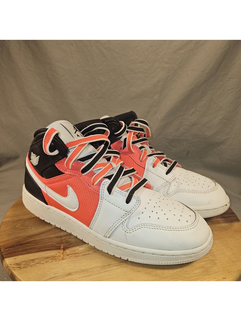 Air Jordan 1 Mid SE White Infrared GS 7Y Black FB4417 016